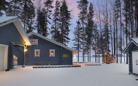 Villa Vulpe: Bed, Furniture, Bedroom, Interior Design, Bedding, Bed Sheet, Flooring, Wood, Floor, Room