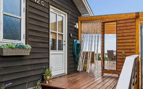 Mariam - 100M from the Sea: Apartment, Condominium, Estate, Balcony, Villa, Hotel