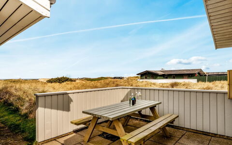 Fridgerd - 300M from the Sea: Wood, Home, Porch, Deck, Hardwood, Roof, Wood Stain, Wood Flooring, Eco Hotel