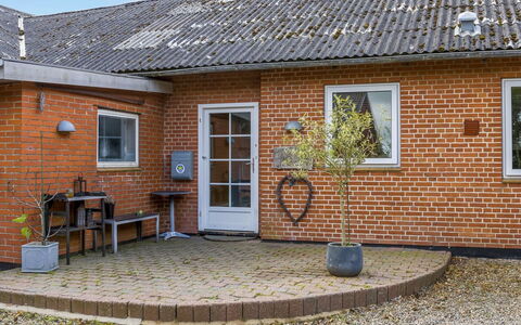 Kukka - 16Km from the Sea: House, Roof, Home, Cottage, Brick, Brickwork, Door, Siding, Yard, Garden