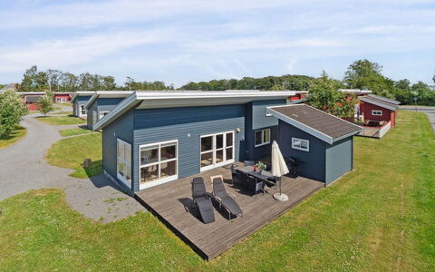 Ilta - 2.8Km from the Sea: Estate, Shade, Driveway, Farmhouse