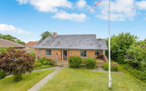 Hiarni - 12Km from the Sea: Estate, Farm