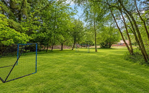Ulf - 2Km from the Sea: Grass, Land Lot, Lawn, Garden, Meadow, Shade, Park, Yard, Landscaping