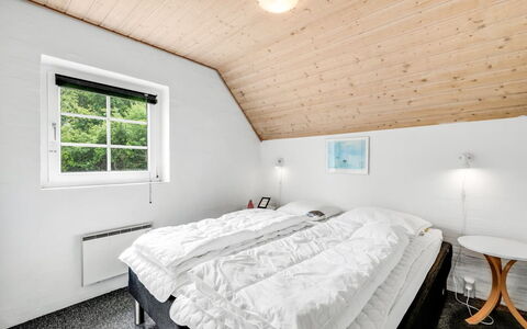 Ulf - 2Km from the Sea: Wood, Home, Cottage, Bedroom, Freezing, Snow, Bed, Bedding, Winter, Daylighting