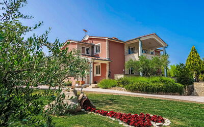 Villa Majmajola