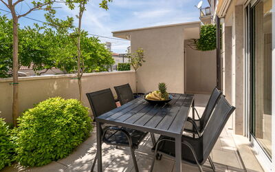 Accommodation:&nbsp;Dita 290.1