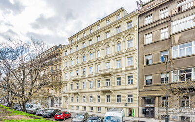 Prague Centre 109: Building, Apartment, Condominium, Family Car, Mixed-Use, Luxury Vehicle, Parking
