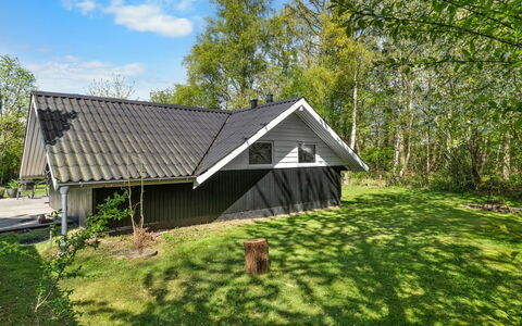 Lovis - 570M from the Sea: Roof, House, Home, Cottage, Siding, Estate, Driveway, Garden Buildings, Yard, Shed