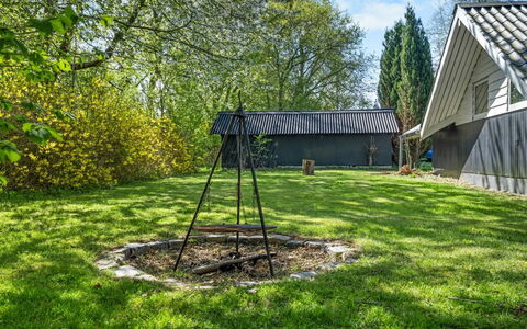 Lovis - 570M from the Sea: Roof, House, Home, Cottage, Siding, Estate, Driveway, Garden Buildings, Yard, Shed