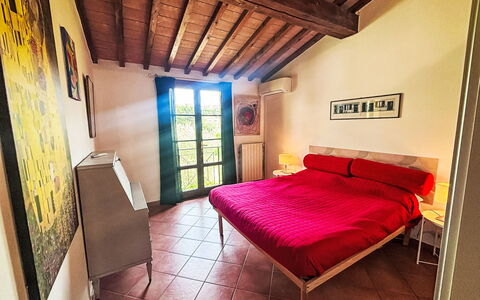 Loma: Furniture, Home, Room, Apartment, Bed, Bedroom, Bed Frame, Bedding, Hotel, Villa