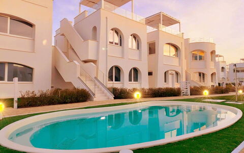 Brezza Costa Conero: Home, Apartment, Resort, Hotel, Villa, Hacienda, Boutique Hotel, Swimming Pool, Balcony