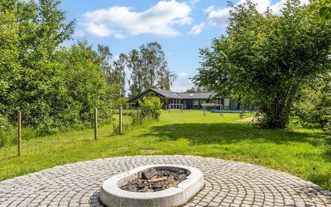 Matild - 400M from the Sea: Building, House, Window, Home, Roof, Residential Area, Shrub, Cottage, Land Lot