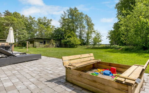 Aatos - 2Km from the Sea: Wood, Home, Porch, Deck, Hardwood, Roof, Wood Stain, Wood Flooring, Eco Hotel