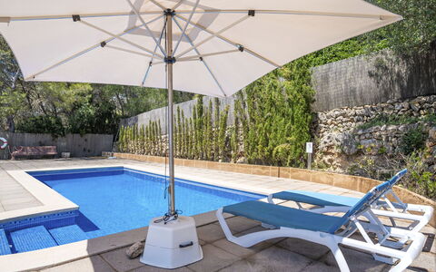 Reco de Can Pere Mas: Swimming Pool, Umbrella, Outdoor Furniture, Furniture, Sunlounger, Shade, Chair, Composite Material, Resort, Leisure