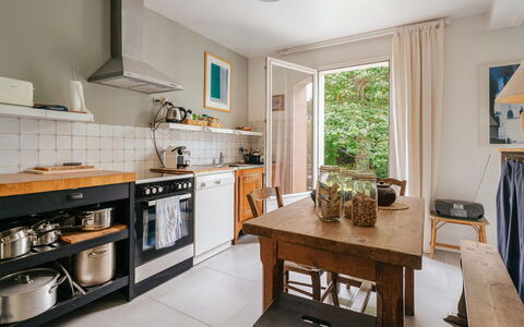Le Nyce: Furniture, Kitchen Appliance, Kitchen, Countertop, Interior Design, Major Appliance, Flooring, Cabinetry, Wood, Home Appliance