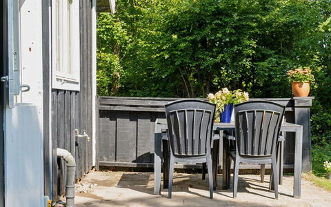 Aria - 1Km from the Sea: Furniture, Couch, Interior Design, Flooring, Living Room, Floor, Throw Pillow, Room, Pillow