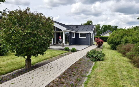 Siegfried - 300M to the Fjord: Apartment, Condominium, Estate, Balcony, Villa, Hotel