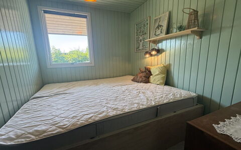Yma - from the Sea: Wood, Flooring, Bedroom, Floor, Interior Design, Bed, Room, Bed Sheet, Bedding, Furniture