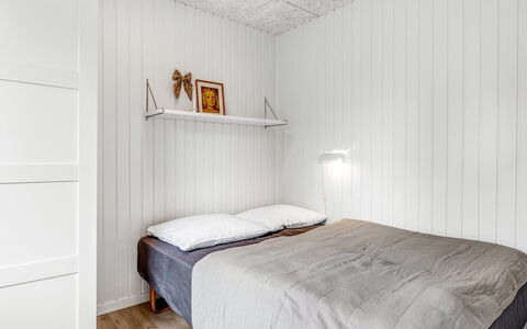 Tolke - 400M from the Sea: Roof, House, Home, Cottage, Door, Siding, Deck, Porch, Plank, Hardwood