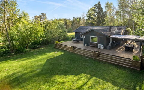 Eine - from the Sea: Grass, Grassland, Land Lot, Cottage, Rural Area, Meadow, Garden Buildings, Garden, Shed