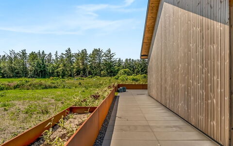 Merta - 800M from the Sea: Wood, Home, Porch, Deck, Hardwood, Roof, Wood Stain, Wood Flooring, Eco Hotel