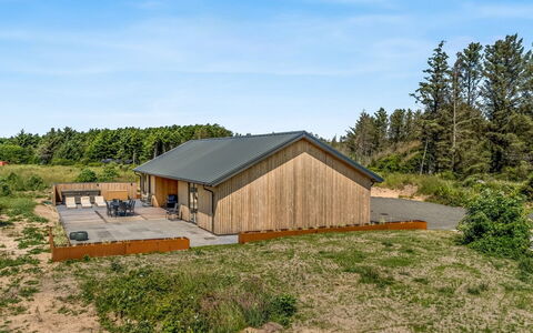 Merta - 800M from the Sea: Wood, Home, Porch, Deck, Hardwood, Roof, Wood Stain, Wood Flooring, Eco Hotel