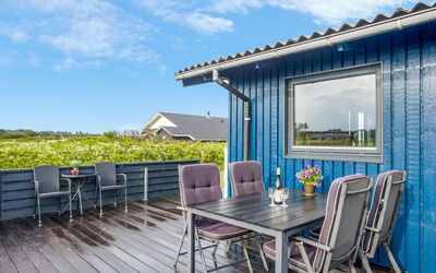Iiris - 200M from the Sea