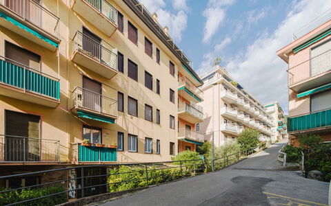 Baia dei Sogni: Building, Daytime, Apartment, Residential Area, Window, City, Neighbourhood, Urban Area, Architecture, Facade