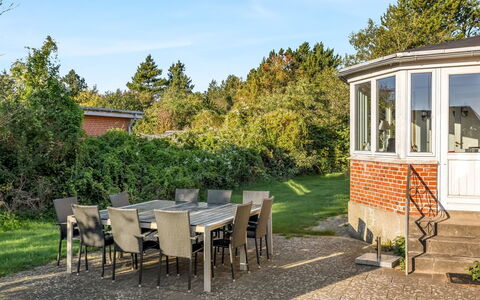Albina - 4.5Km from the Sea: Estate, Shade, Driveway, Farmhouse