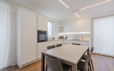 Accommodation:&nbsp;Olga 102.2