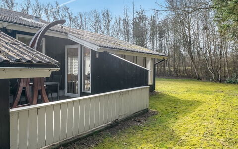 Iris - 200M to the Fjord: Roof, House, Home, Cottage, Door, Siding, Deck, Porch, Plank, Hardwood