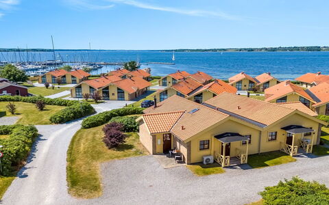 Era - 100M from the Sea: Grass, Grassland, Land Lot, Cottage, Rural Area, Meadow, Garden Buildings, Garden, Shed