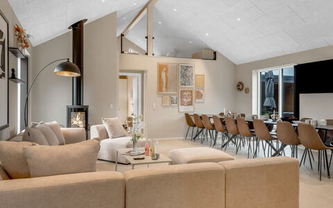 Konrad - from the Sea: Interior Design, Couch, Ceiling, Living Room, Flooring, Furniture, Light Fixture, Floor, Lighting, Room