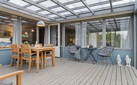 Keke - 2.5Km from the Sea: Estate, Shade, Driveway, Farmhouse