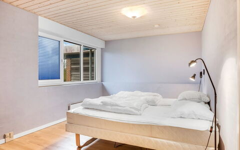 Withulf - 500M to the Fjord: Building, House, Residential Area, Home, Shrub, Roof, Cottage, Estate, Garden