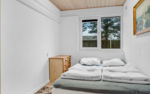 Withulf - 500M to the Fjord: Building, House, Residential Area, Home, Shrub, Roof, Cottage, Estate, Garden