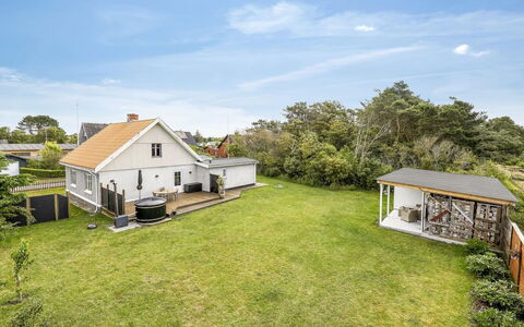 Nanja - 250M from the Sea: Wood, Home, Porch, Deck, Hardwood, Roof, Wood Stain, Wood Flooring, Eco Hotel