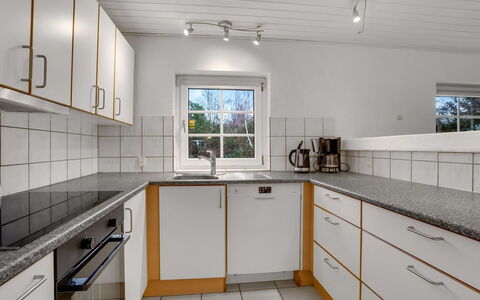 Tara - 1Km from the Sea: Flooring, Kitchen, Countertop, Interior Design, Floor, Plumbing Fixture, Kitchen Appliance, Sink, Major Appliance, Ceiling