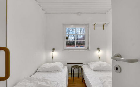 Tara - 1Km from the Sea: Wall, Ceiling, Bedroom, Bed Frame, Daylighting, Light Fixture, Bedding, Bed, Dormitory