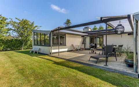 Anabel - 600M from the Sea: Wood, Home, Porch, Deck, Hardwood, Roof, Wood Stain, Wood Flooring, Eco Hotel