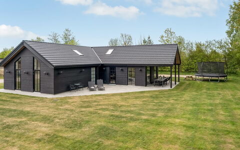 Osa - from the Sea: Grass, Grassland, Land Lot, Cottage, Rural Area, Meadow, Garden Buildings, Garden, Shed