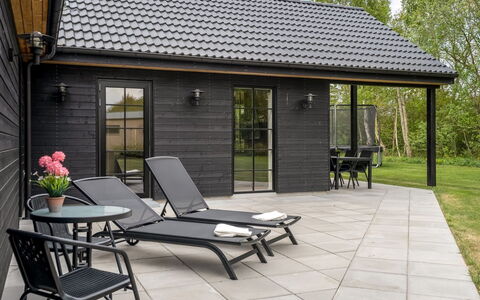 Osa - from the Sea: Grass, Grassland, Land Lot, Cottage, Rural Area, Meadow, Garden Buildings, Garden, Shed