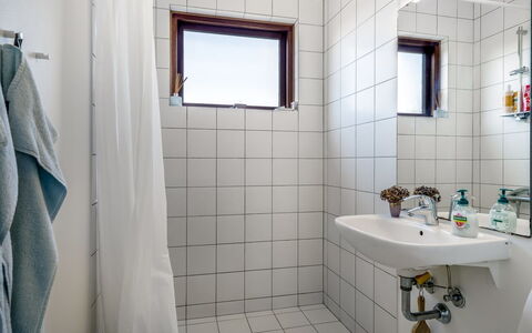 Ola - 900M from the Sea: Wall, Plumbing Fixture, Bathroom, Flooring, Floor, Interior Design, Ceiling, Plumbing, Toilet, Sink