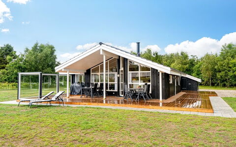 Sulho - 800M from the Sea: Roof, Home, Door, Cottage, Shade, Siding, Yard, Estate, Backyard