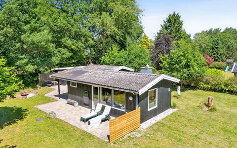 Aukusti - 375M from the Sea: Apartment, Condominium, Estate, Balcony, Villa, Hotel