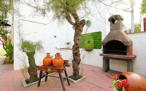 Torre Yato: Property, Room, Real Estate, House, Masonry Oven, Backyard, Interior Design, Building, Tree, Yard