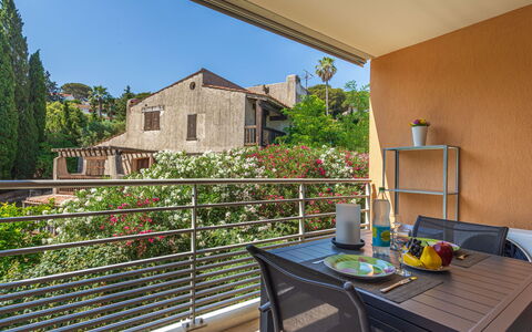 Cavalaire 456: Furniture, Outdoor Furniture, Balcony, Apartment, Chair, Shade, Outdoor Table, Porch, Eco Hotel, Patio