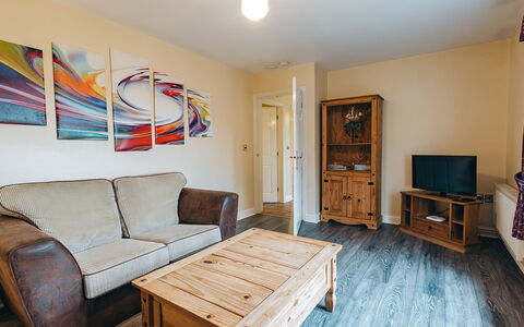 Netley Hall - Rosemary: Deck, Shade, Hardwood, Outdoor Furniture, Balcony, Plank, Eco Hotel, Swimming Pool, Wood Flooring, Resort