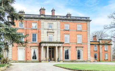 Netley Hall - Angelica: Deck, Shade, Hardwood, Outdoor Furniture, Balcony, Plank, Eco Hotel, Swimming Pool, Wood Flooring, Resort