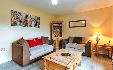 Netley Hall - Angelica: Deck, Shade, Hardwood, Outdoor Furniture, Balcony, Plank, Eco Hotel, Swimming Pool, Wood Flooring, Resort